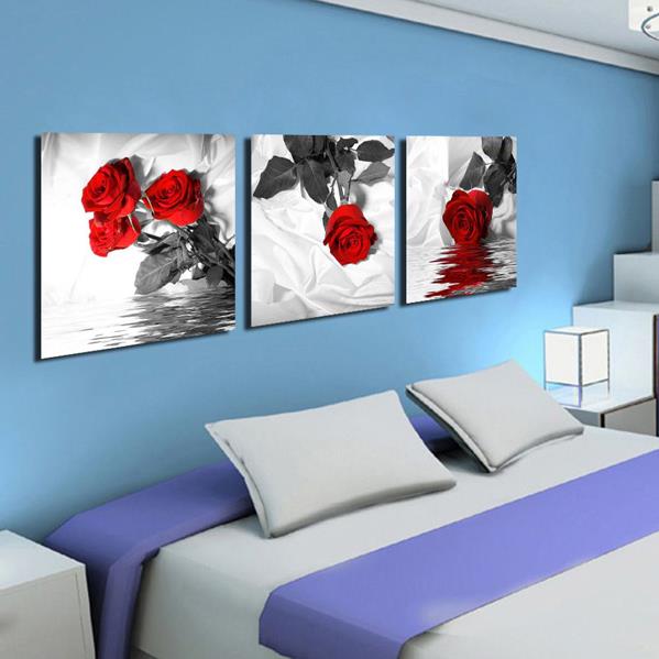 New Arrival Romantic Red Roses Over the Water Print 3-piece Cross Film Wall Art Prints