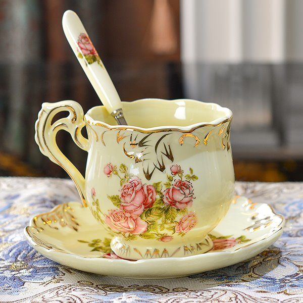 European Style Rose Pattern Ceramic Coffee Cup with Saucer