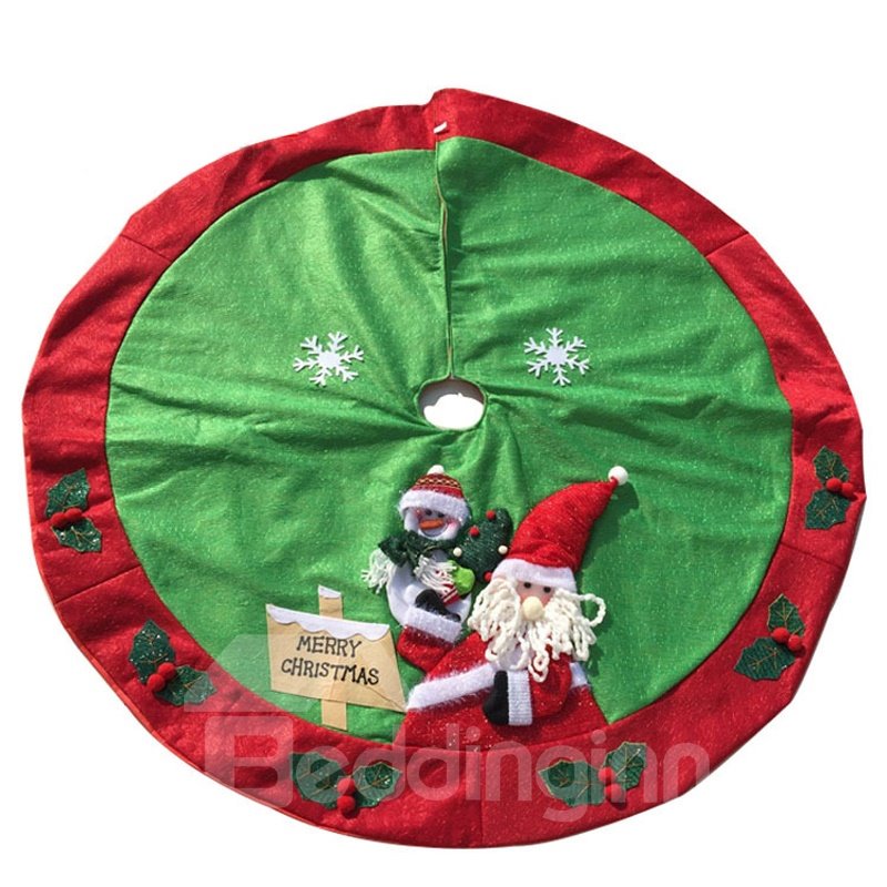 3D Santa Claus Classic Red and Green Tree Skirt ?