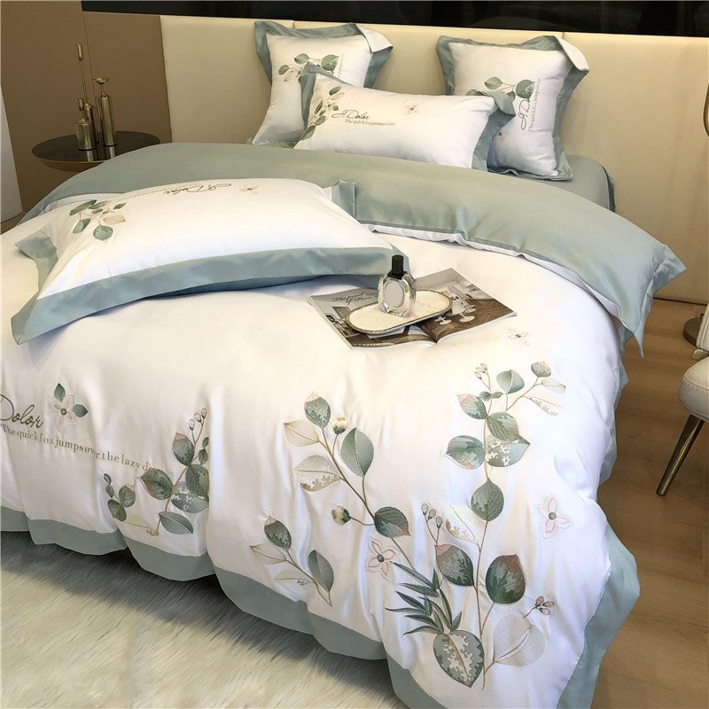 Luxury Embroidery Bedding Set 4-Piece Double-Sided Soft Comfortable Tencel Cotton Bedding Sets