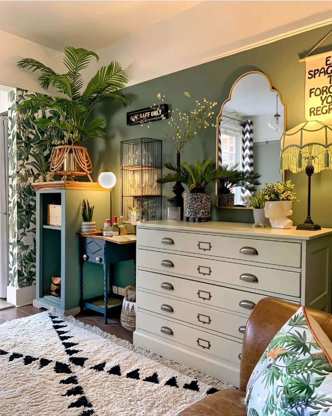 Dimoon 118"x17.7"Green Peel and Stick Wallpaper Solid Green Contact Paper Pure Wall Self Adhesive Removable Textured Shelf liner Decorative Walls Decal Vinyl Roll