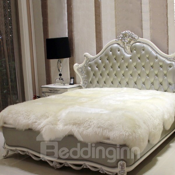European Style Soft and Comfortable Sheepskin White Blanket