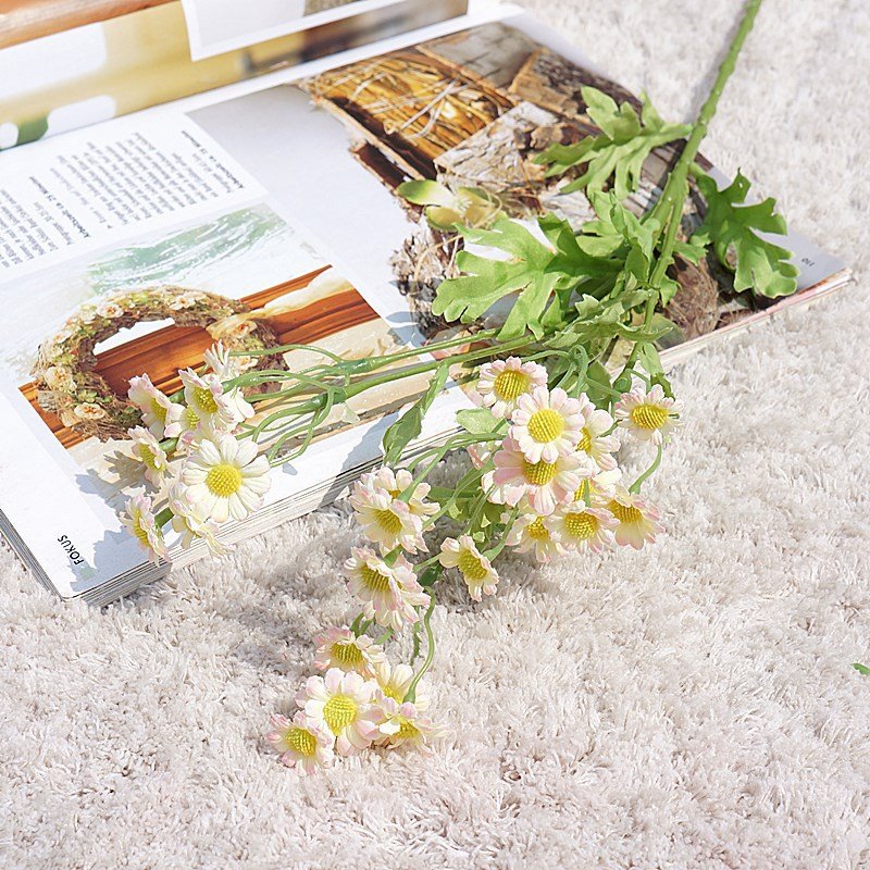 Flores artificiales Margaritas artificiales Ramo de margaritas Planta falsa Bonsái para decoración de bodas en el hogar Oficina Centros de mesa Arreglo Decoración de alféizar de ventana 