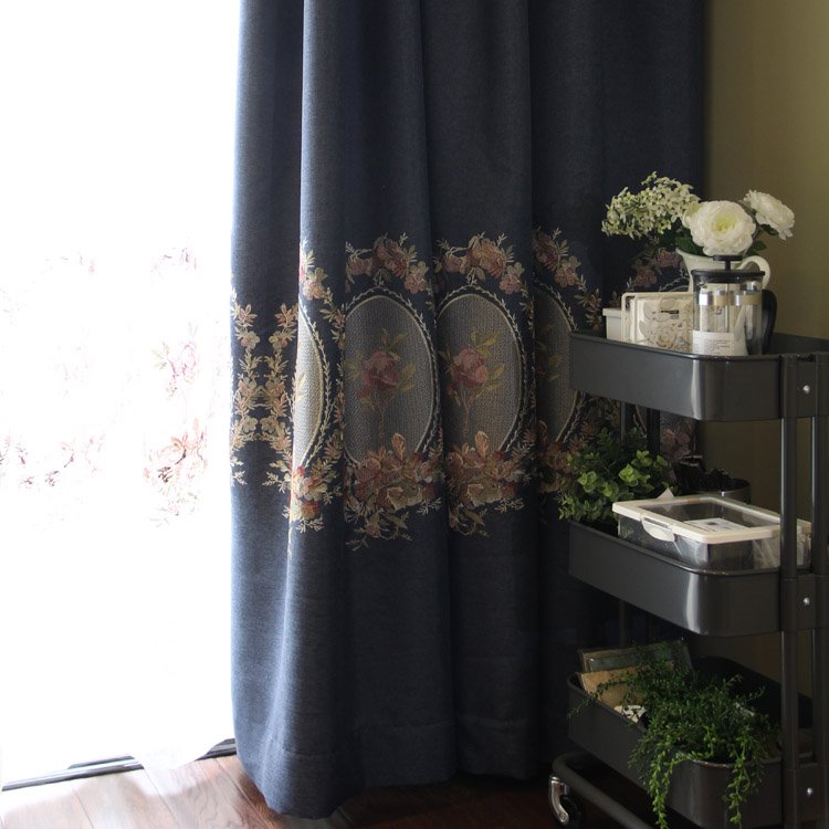 Royal Style High Quality Embroidery Double Pinch Pleat Curtain