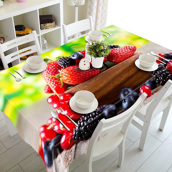 Köstliche 3D-Tischdecke mit Erdbeer- und Blaubeermuster