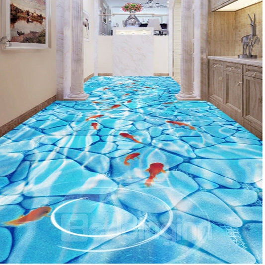 Murales de suelo 3D antideslizantes e impermeables con diseño de peces dorados jugando en el agua límpida