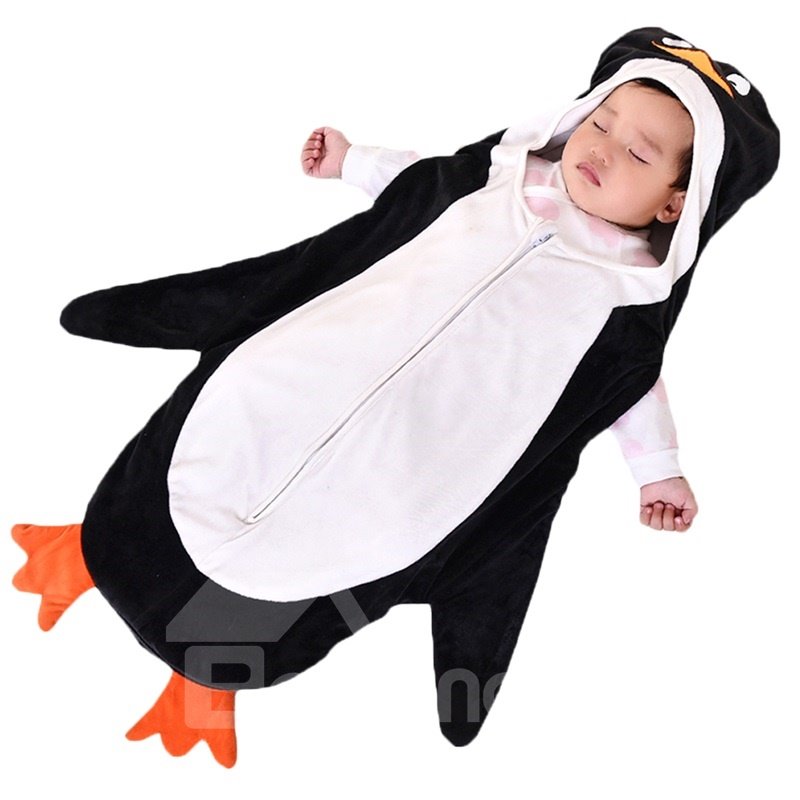 Saco de dormir de bebé verde de terciopelo antipatadas con forma de pingüino/cebra de dibujos animados lindo