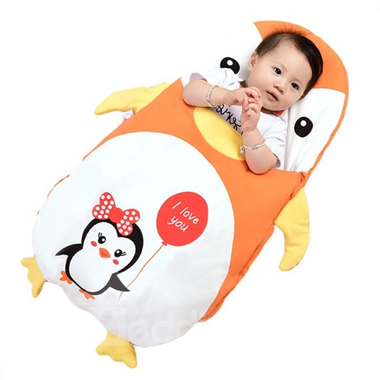 Orangefarbener, niedlicher Pinguin-Form-Anti-Kicking-Babyschlafsack aus Samt