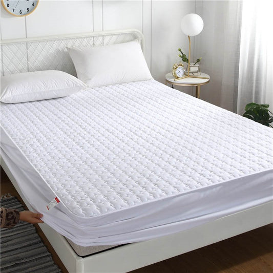 White Polyester Plain Bed Cover / Mattress Cover Simple Style
