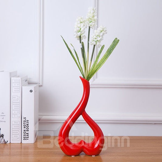 Florero de decoración de mesa de cerámica en forma de corazón, único y moderno, de 3 colores