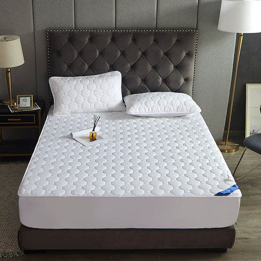 White Polyester Plain Bed Cover / Mattress Cover Endurable Skin-friendly