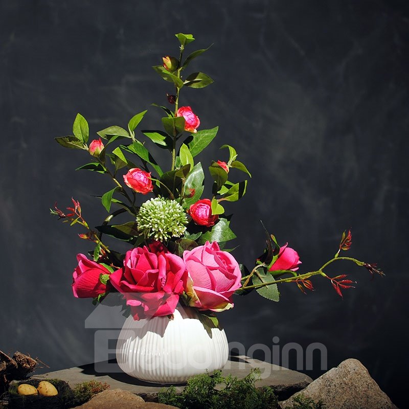 Frische und elegante rote und weiße Rosen, künstliche Blumen, Blumen-Set