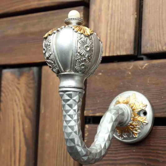 European Luxury 1 Pair Decorative Resin Curtain Hooks Wall Hook for Villa and Club Curtains No Fading