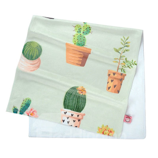 Toalla de cara y manos con estampado de cactus bonsái verde acuarela