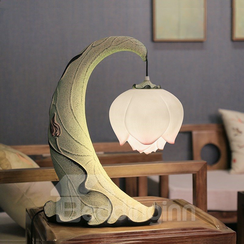 Lámpara de mesa decorativa para el hogar con diseño de loto de resina de estilo rural único