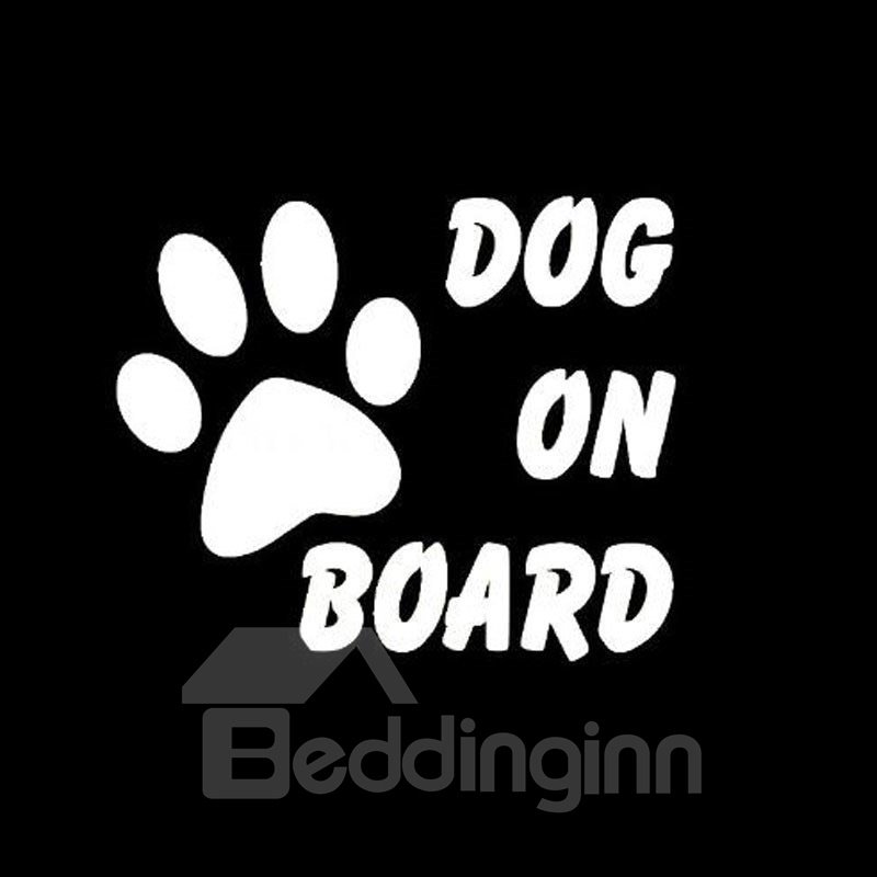 Autoaufkleber „Hund an Bord“ mit Warnzeichen